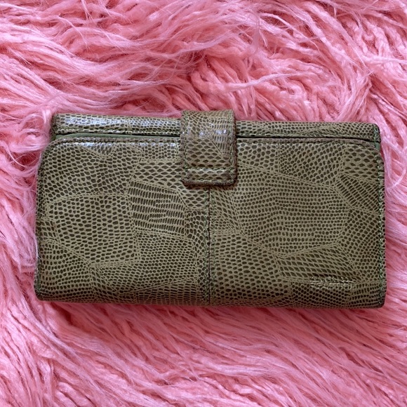 Kenneth Cole Wallet - Picture 2 of 5